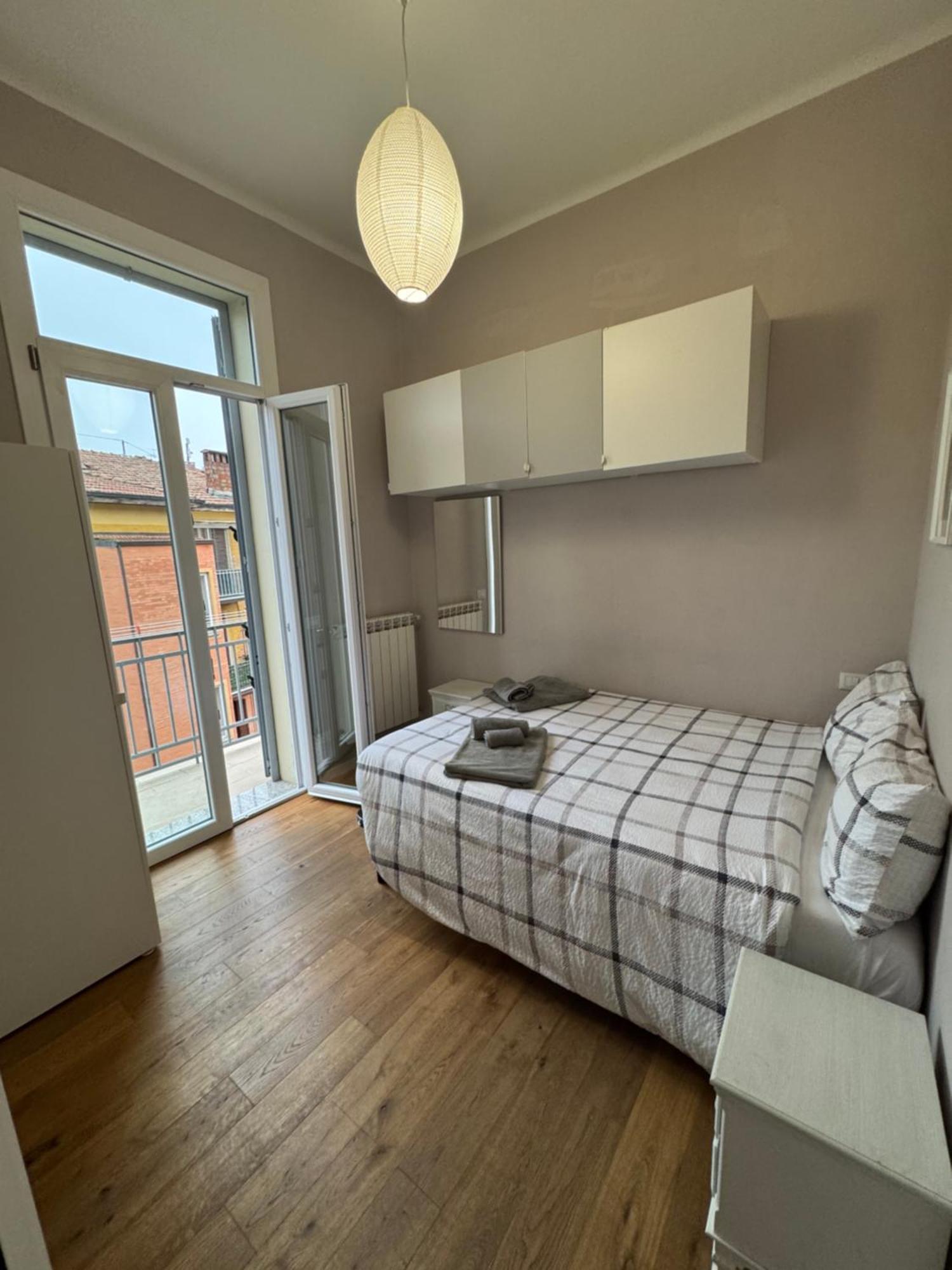 Central And Cosy Apartament Bologna Bagian luar foto