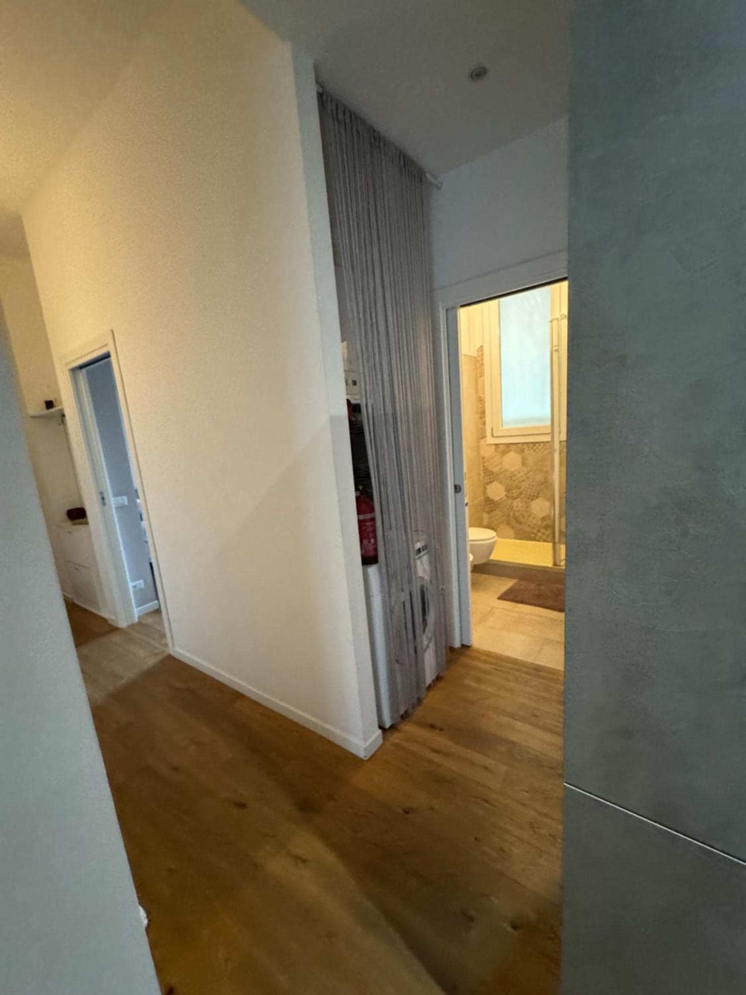 Central And Cosy Apartament Bologna Bagian luar foto